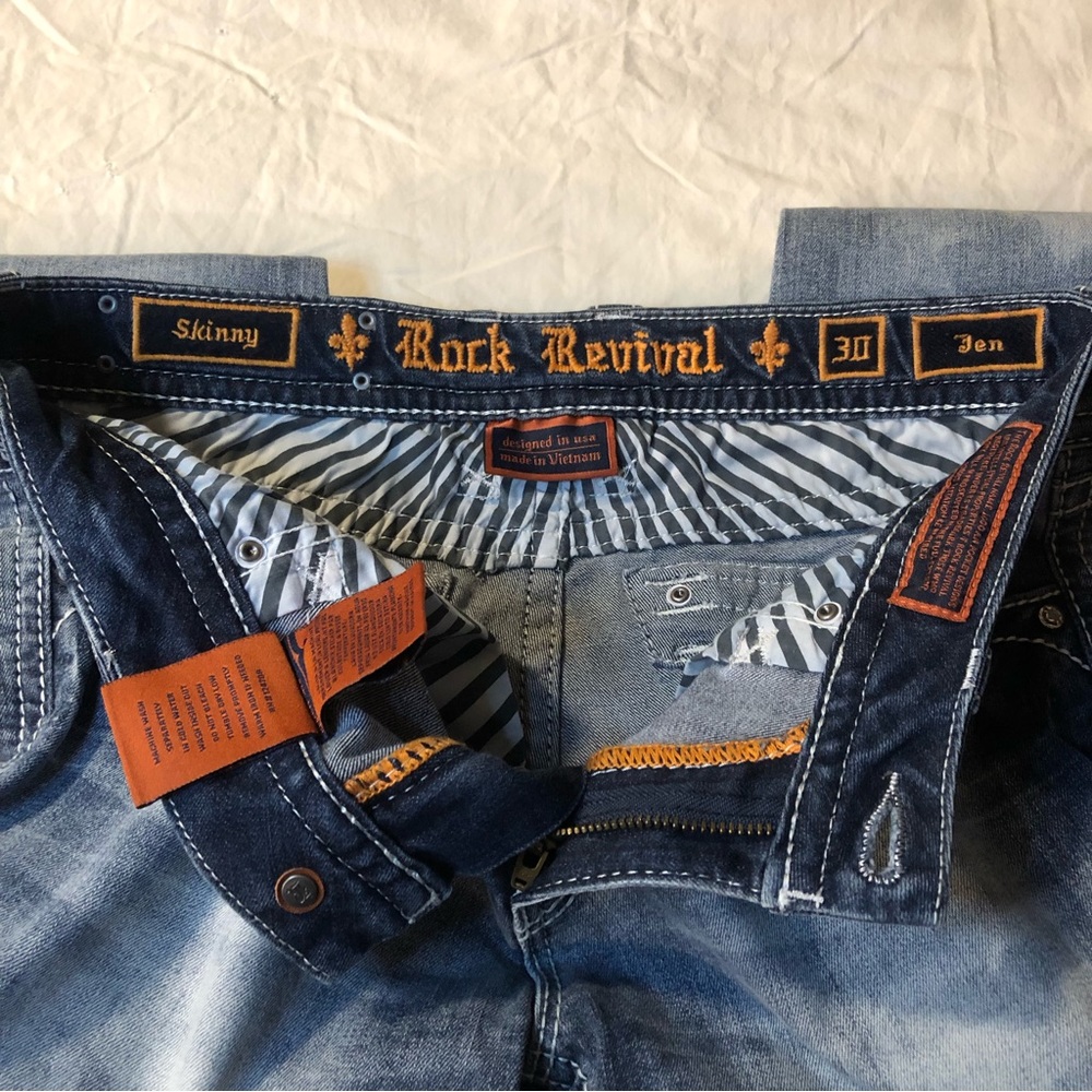 Rock Revival Jen Skinny Jeans - Picture 10 of 11